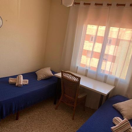 Cozy Room Guapo-Alicante Nearby The Beach And The Center Exteriör bild