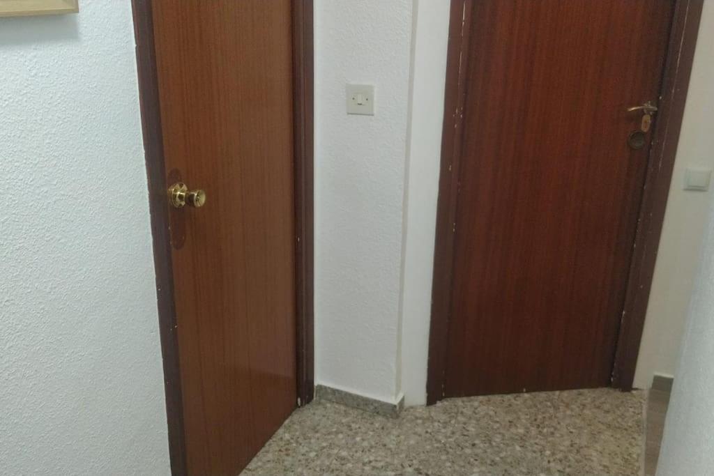 Cozy Room Guapo-Alicante Nearby The Beach And The Center Exteriör bild